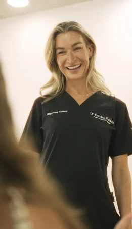 GALLERY-6-Dentist-in-Dubai-747x1024